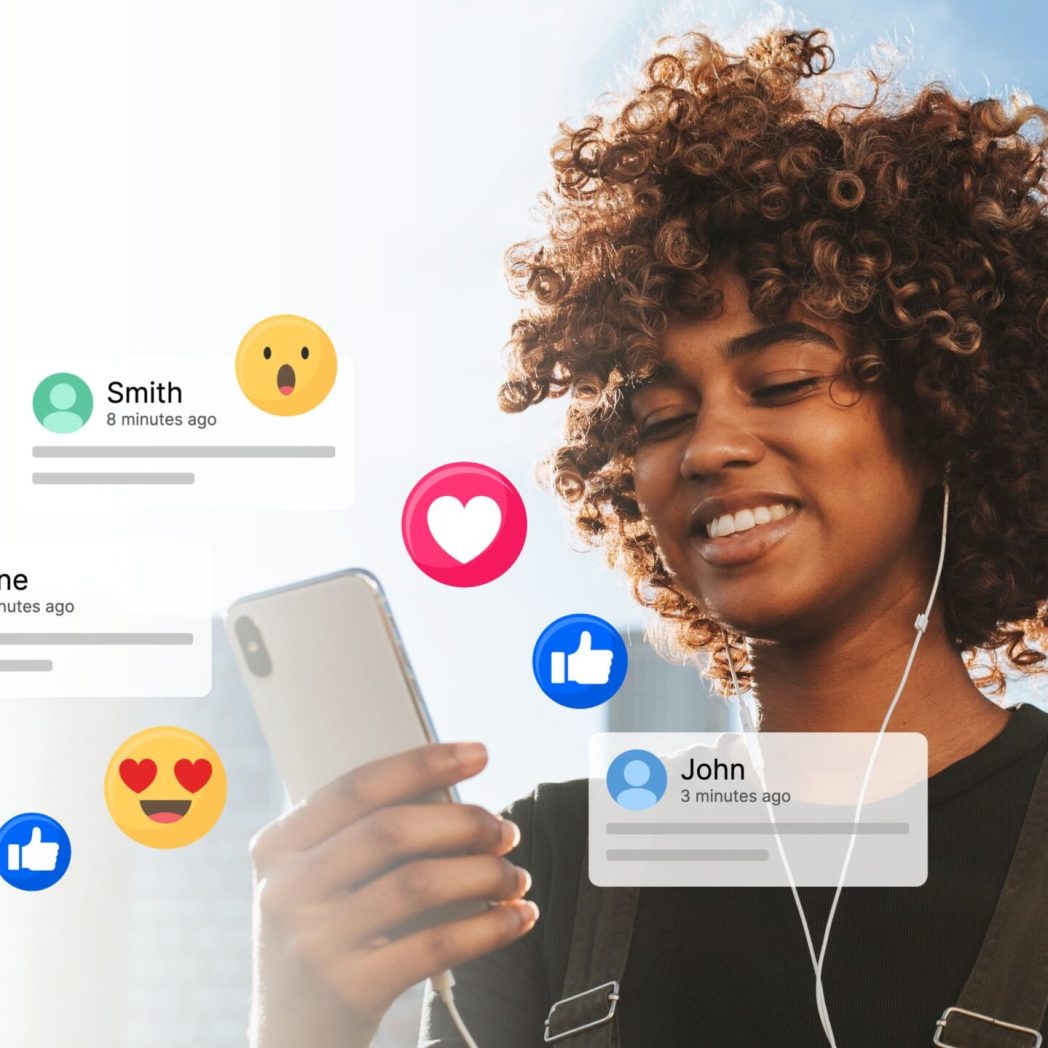 une-fille-qui-ecoute-de-la-musique-sur-son-telephone (1)